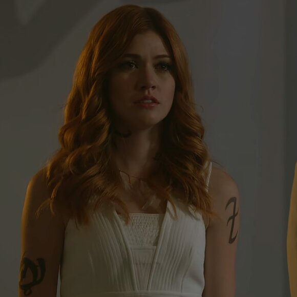 A.L.C. Leigh Top in White ASO Clary Fray - Picture 12 of 14